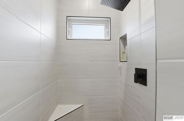 6315 N 207th Street, Elkhorn, NE 68022