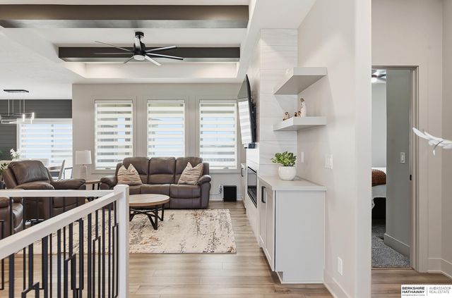 6315 N 207th Street, Elkhorn, NE 68022