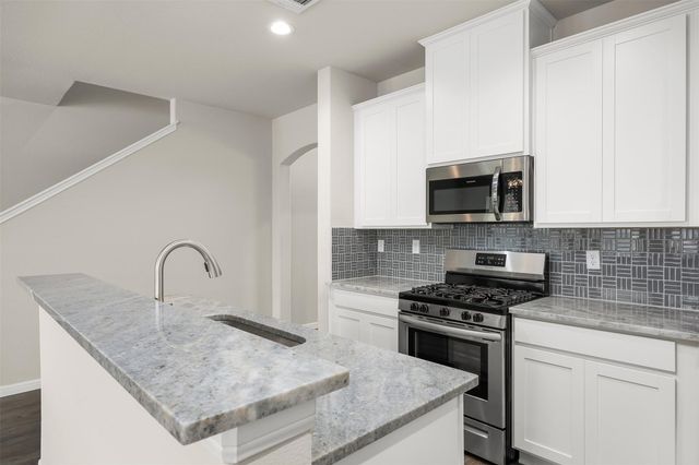 13416 Silver Egret Lane, Texas City, TX 77568