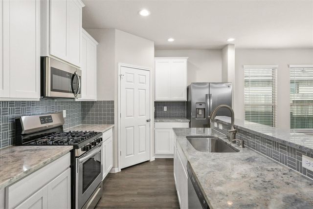 13416 Silver Egret Lane, Texas City, TX 77568