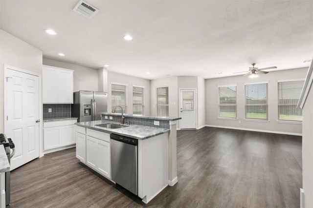 13416 Silver Egret Lane, Texas City, TX 77568