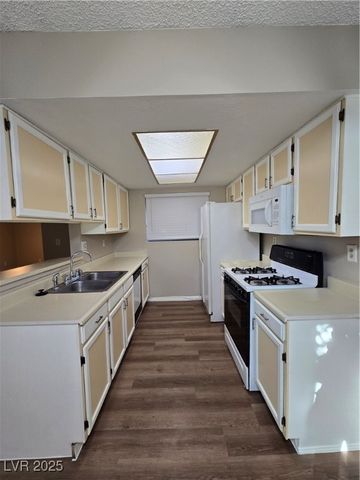 461 Lamb Boulevard A, Las Vegas, NV 89110