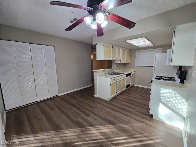 461 Lamb Boulevard A, Las Vegas, NV 89110