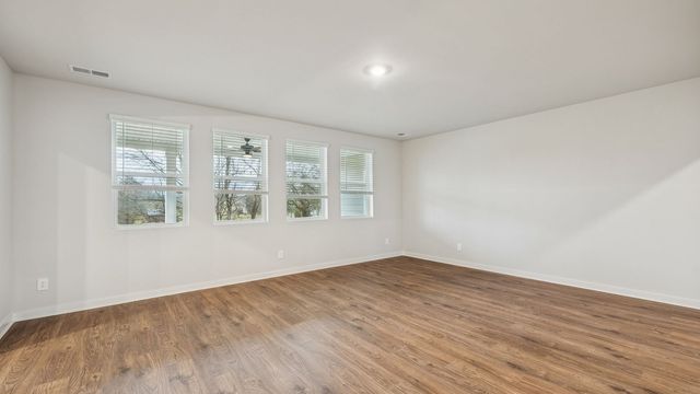 345 Harvest Point Blvd, Spring Hill, TN 37174