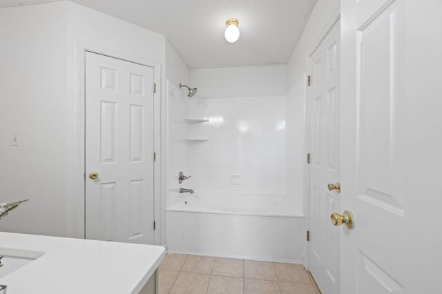995 JESSICA LAUREN DR, Cordova, TN 38018