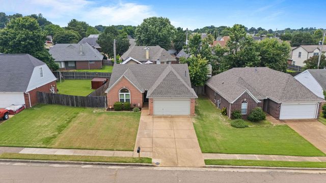 995 JESSICA LAUREN DR, Cordova, TN 38018