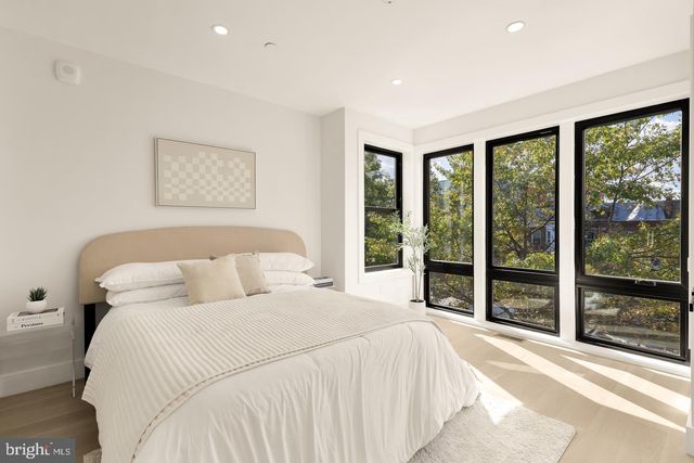 3923 14TH ST NW #5, Washington, DC 20011