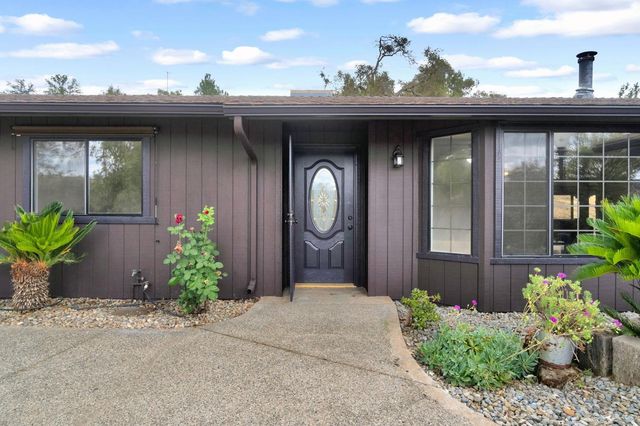 23328 Granite Creek Ln, Clovis, CA 93619