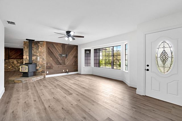 23328 Granite Creek Ln, Clovis, CA 93619