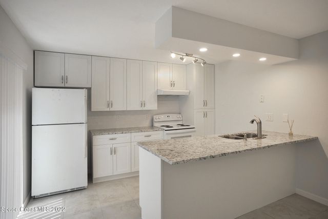 3237 Sea Oats Circle, Melbourne Beach, FL 32951