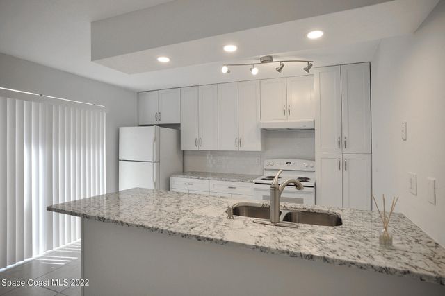 3237 Sea Oats Circle, Melbourne Beach, FL 32951