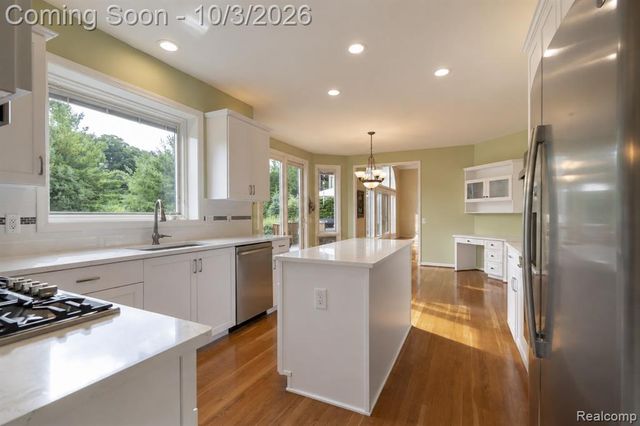 17190 Tall Pines Court, Northville, MI 48168