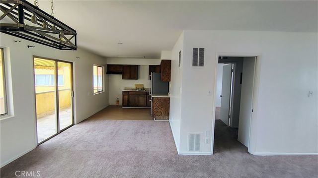 4060 URSULA 12, Los Angeles, CA 90008