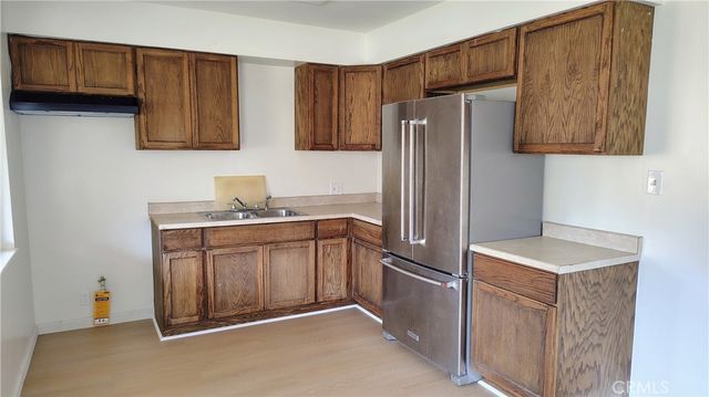 4060 URSULA 12, Los Angeles, CA 90008