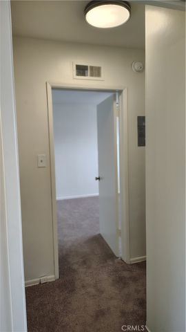 4060 URSULA 12, Los Angeles, CA 90008