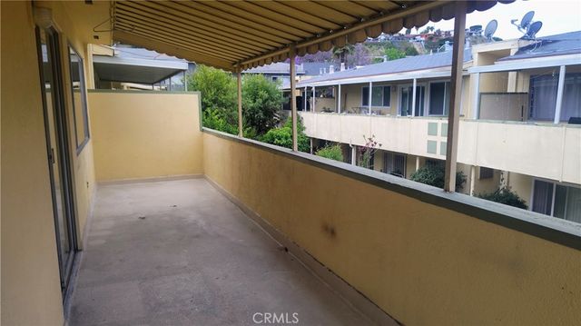4060 URSULA 12, Los Angeles, CA 90008