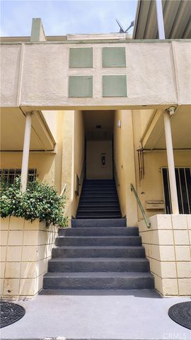 4060 URSULA 12, Los Angeles, CA 90008