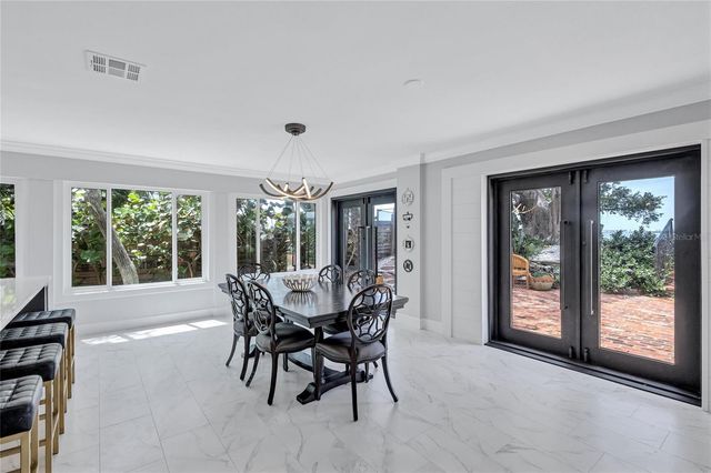 2612 KEYSTONE COURT N, St Petersburg, FL 33710
