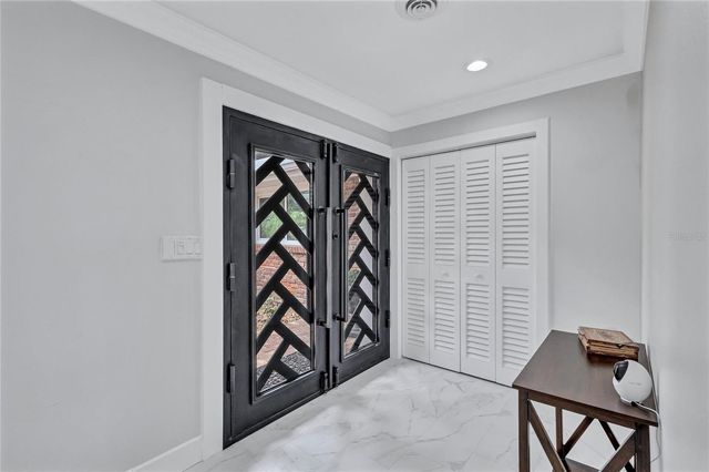 2612 KEYSTONE COURT N, St Petersburg, FL 33710