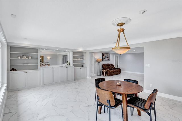 2612 KEYSTONE COURT N, St Petersburg, FL 33710