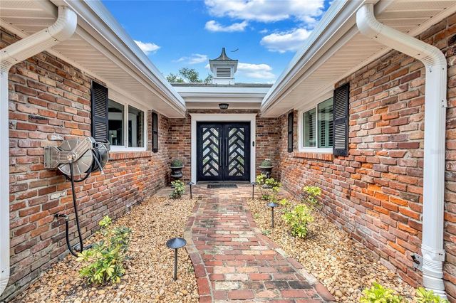 2612 KEYSTONE COURT N, St Petersburg, FL 33710