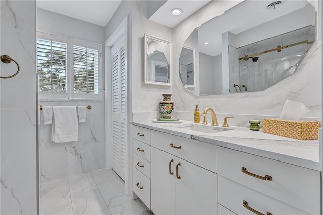 2612 KEYSTONE COURT N, St Petersburg, FL 33710