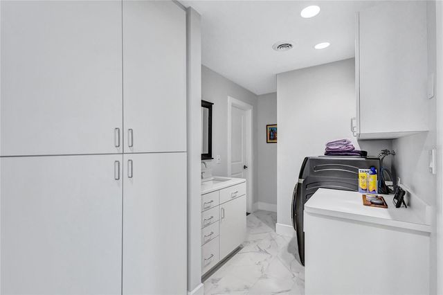 2612 KEYSTONE COURT N, St Petersburg, FL 33710