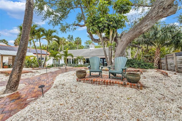 2612 KEYSTONE COURT N, St Petersburg, FL 33710