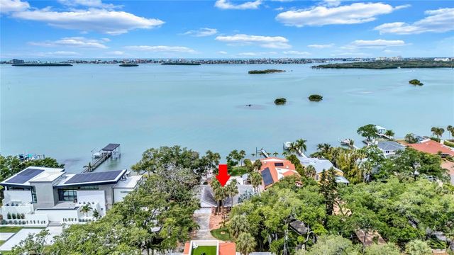 2612 KEYSTONE COURT N, St Petersburg, FL 33710