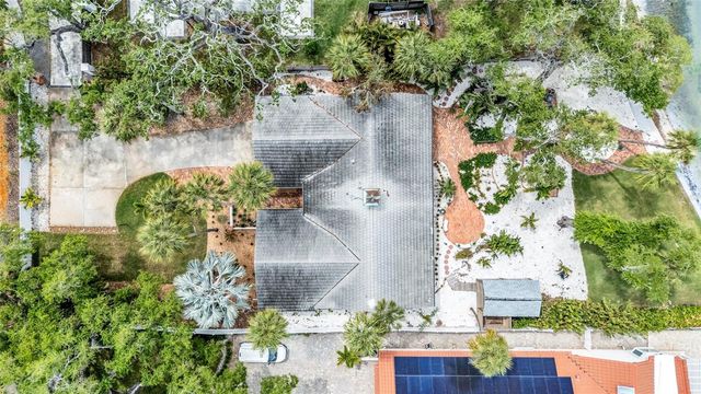 2612 KEYSTONE COURT N, St Petersburg, FL 33710
