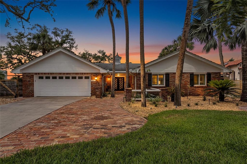 2612 KEYSTONE COURT N, St Petersburg, FL 33710