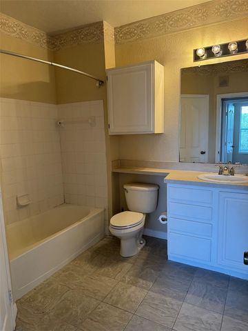 5817 LEGACY CRESCENT PLACE 302, Riverview, FL 33578