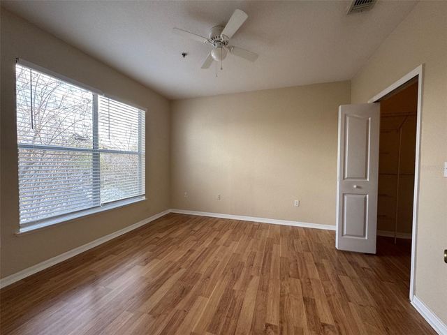 5817 LEGACY CRESCENT PLACE 302, Riverview, FL 33578