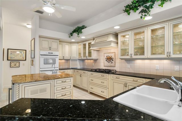 2736 MAYAGUANA COURT, Punta Gorda, FL 33950