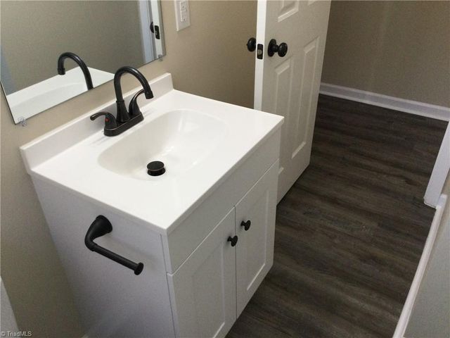 2900 Hayden Street, Greensboro, NC 27407