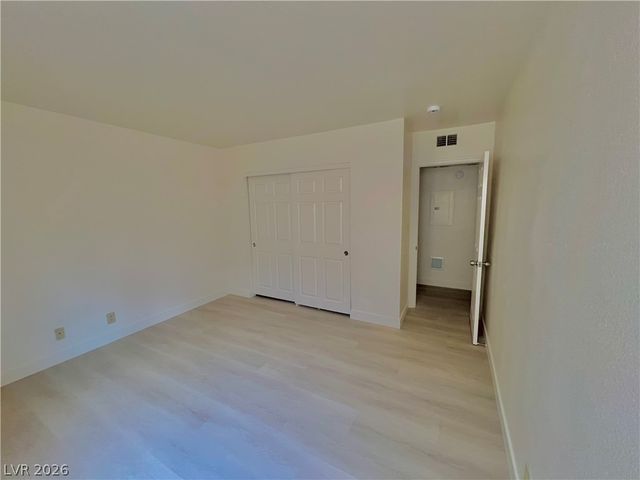 5220 Indian River Drive 293, Las Vegas, NV 89103