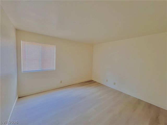 5220 Indian River Drive 293, Las Vegas, NV 89103
