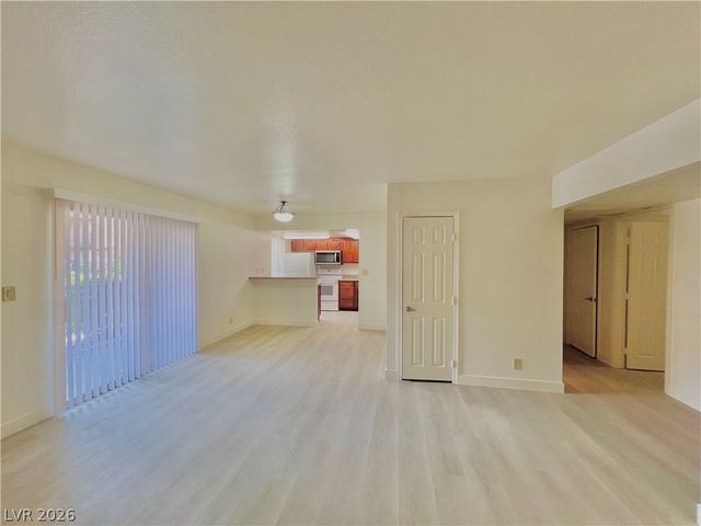 5220 Indian River Drive 293, Las Vegas, NV 89103