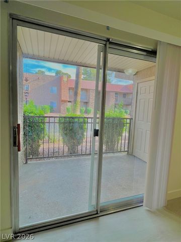 5220 Indian River Drive 293, Las Vegas, NV 89103