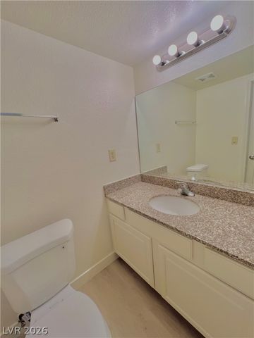 5220 Indian River Drive 293, Las Vegas, NV 89103