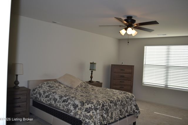 1029 Dry Run Ct, Shelbyville, KY 40065