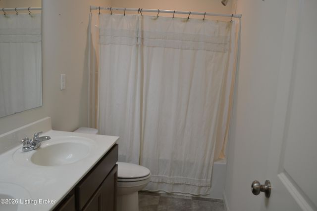1029 Dry Run Ct, Shelbyville, KY 40065