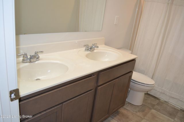 1029 Dry Run Ct, Shelbyville, KY 40065