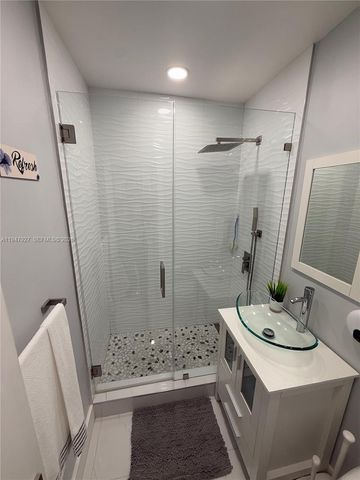 380 W 41st Street, Hialeah, FL 33012