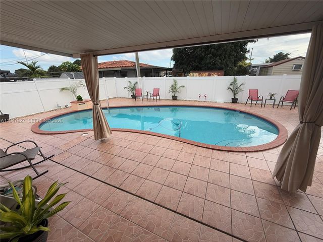 380 W 41st Street, Hialeah, FL 33012
