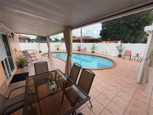 380 W 41st Street, Hialeah, FL 33012