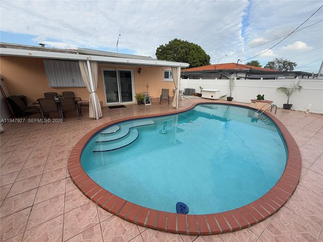 380 W 41st Street, Hialeah, FL 33012