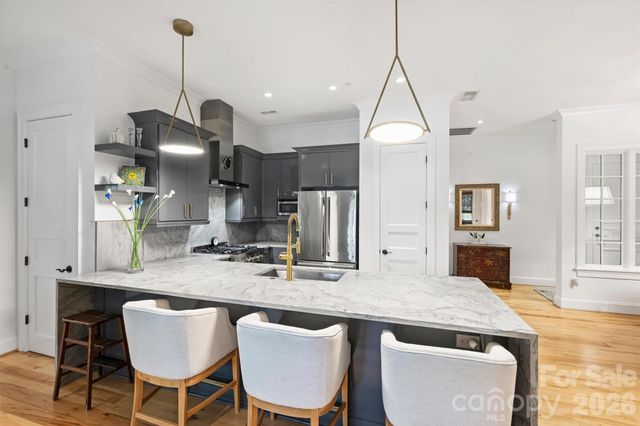 241 Queens Road, Charlotte, NC 28204