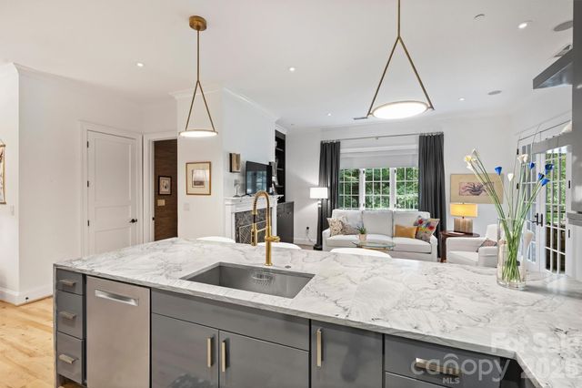 241 Queens Road, Charlotte, NC 28204