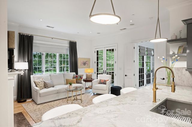 241 Queens Road, Charlotte, NC 28204